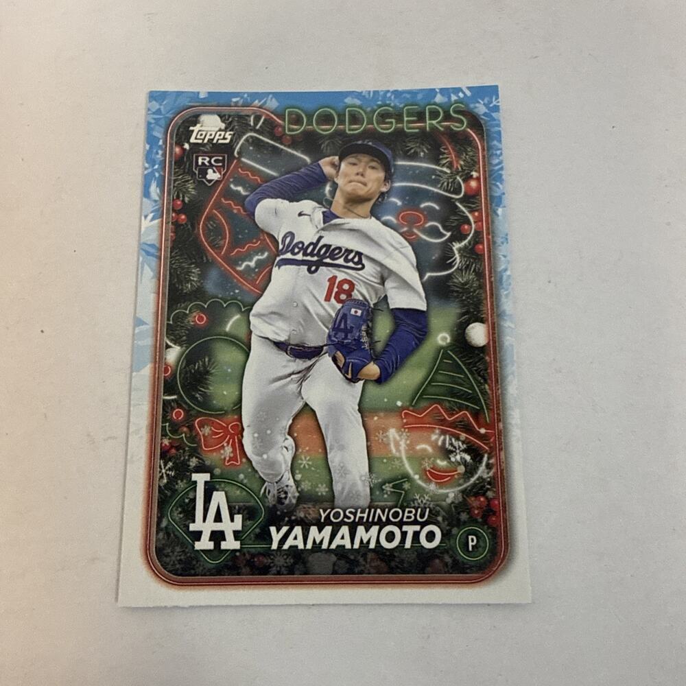 Yoshinobu Yamamoto RC 2024 Topps Holiday #H88 Los Angeles Dodgers - 2025 WS MVP